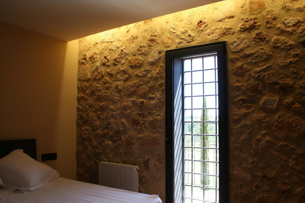 Hotel Mas Oliveres Pla De Palau Llers Номер фото